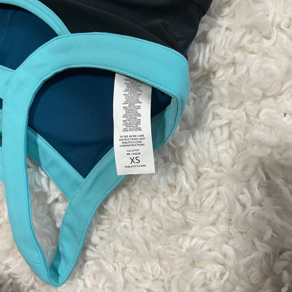 NWT Fabletics Bra - Picture 2 of 3